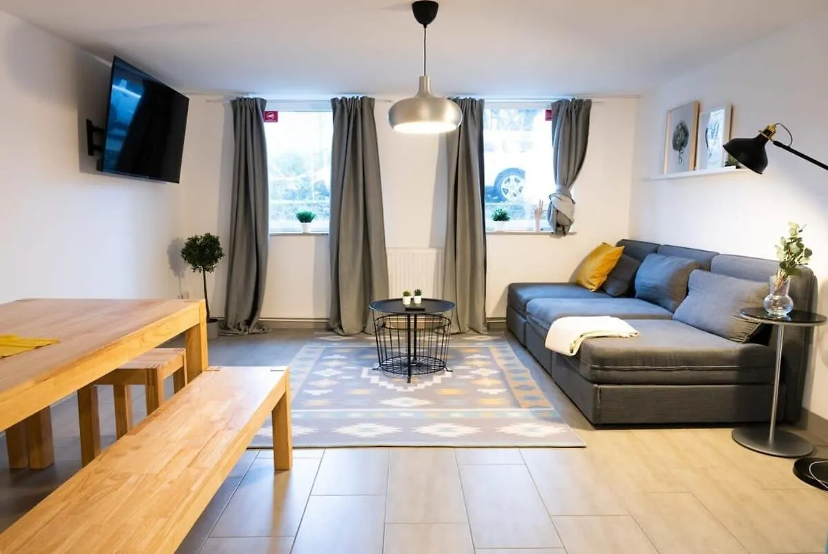 Hamburg Altona - Three Bedrooms For Up To 10
