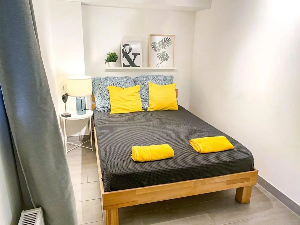 Hamburg Altona - Three Bedrooms For Up To 10